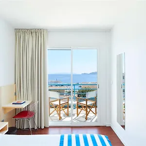Hotel California, Le Lavandou